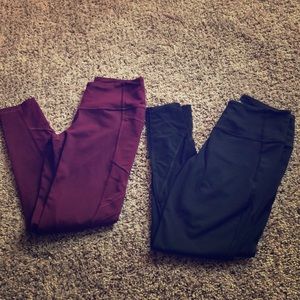 2 Victoria’s Secret Sport Leggings